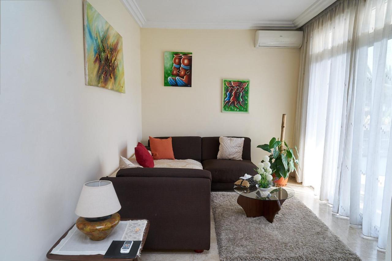 Seddo Guest House อาบีจาน ภายนอก รูปภาพ