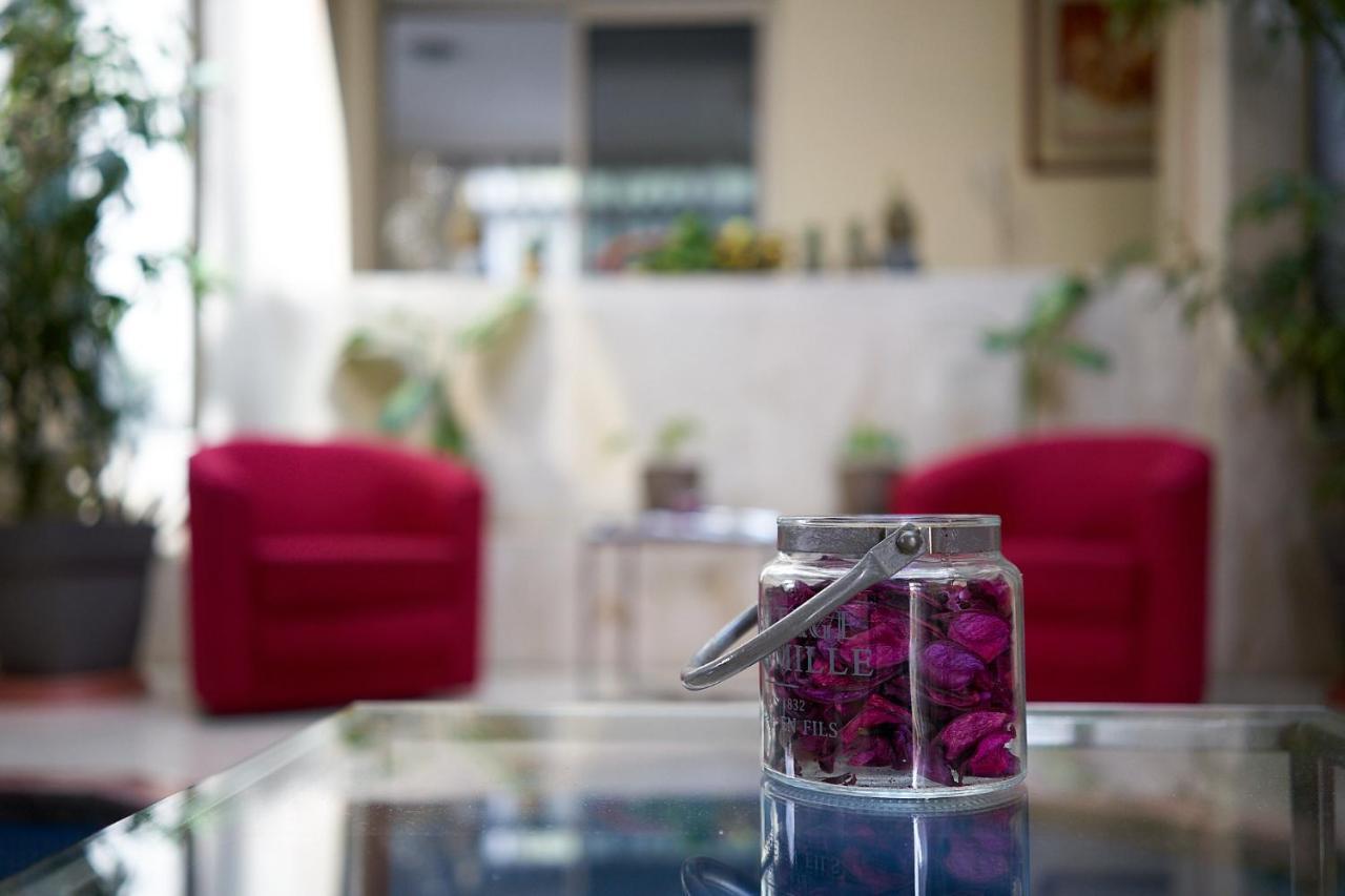 Seddo Guest House อาบีจาน ภายนอก รูปภาพ